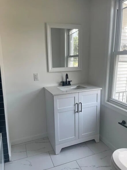 110 Beloit Ave, Audubon, NJ for sale - Interior Photo - Image 3 of 12