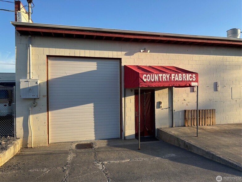 717 W Broadway Avenue Moses Lake portefeuille de 2 propriétés à vendre sur LoopNet.ca - Photo du bâtiment - Image 3 de 3