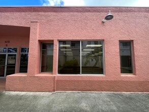 418-A Kuulei Rd, Kailua, HI for lease Interior Photo- Image 2 of 14