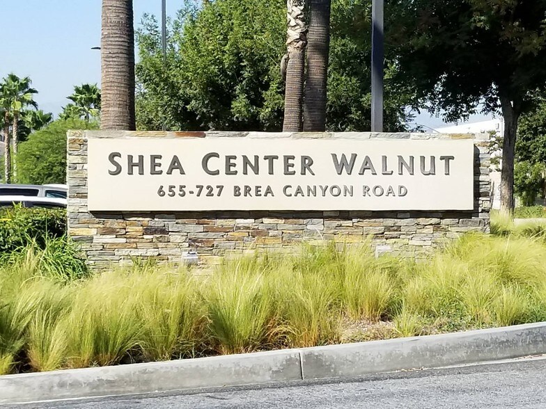 671 Brea Canyon Rd, Walnut, CA à louer - Photo du bâtiment - Image 2 de 10