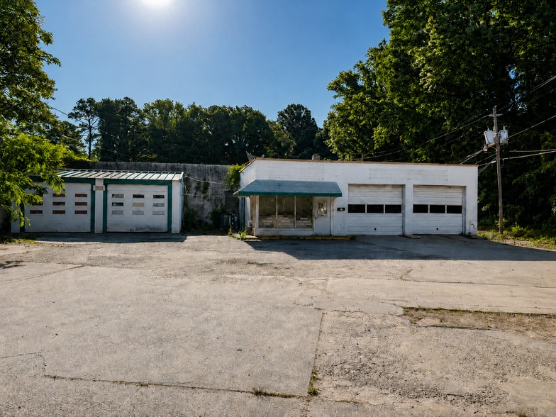 1516 Dixie Trl, Raleigh, NC à louer - Photo du bâtiment - Image 1 de 11