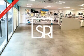 Plus de détails pour Commerce de détail à vendre