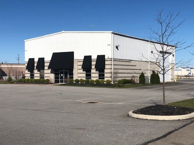 8647 Tyler Blvd, Mentor, OH à vendre Photo du bâtiment- Image 1 de 1