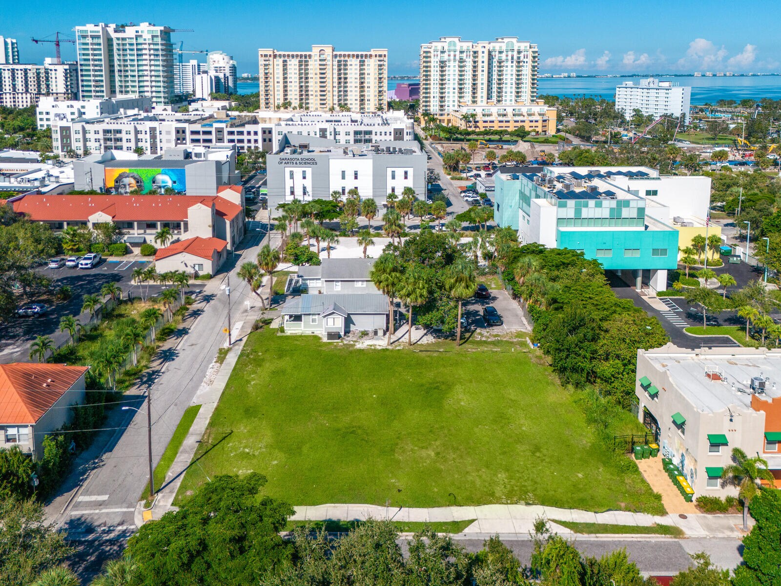 701 Cohen Way, Sarasota, FL à vendre Photo principale- Image 1 de 15