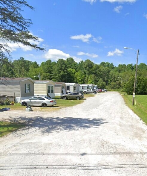 195 Dorr Dr, Rutland, VT à vendre - Photo du bâtiment - Image 3 de 4