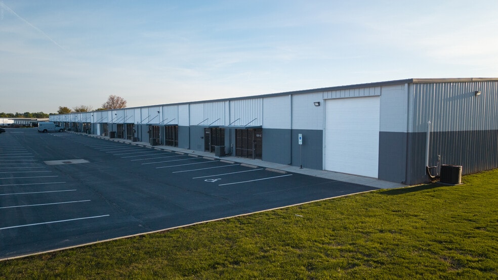 1381 South Park Dr, Kernersville, NC for lease - Building Photo - Image 3 of 5