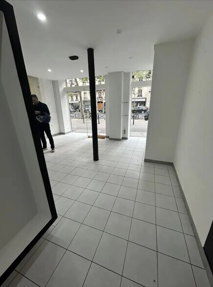 Commerce de détail dans Paris à louer - Photo intérieure - Image 3 de 4