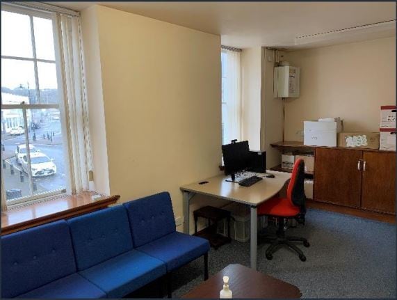 4a The Square, Cumnock à vendre - Photo du bâtiment - Image 2 de 7