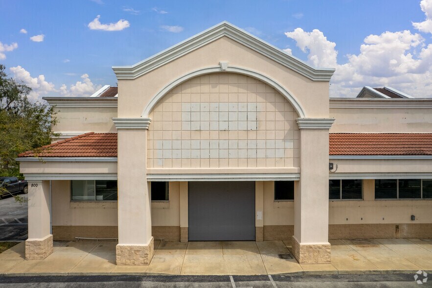 800 N Orange Ave, Green Cove Springs, FL à louer - Photo du bâtiment - Image 3 de 18