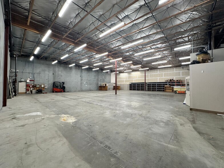 6919 24th St W, Tacoma, WA à louer - Photo du bâtiment - Image 2 de 8