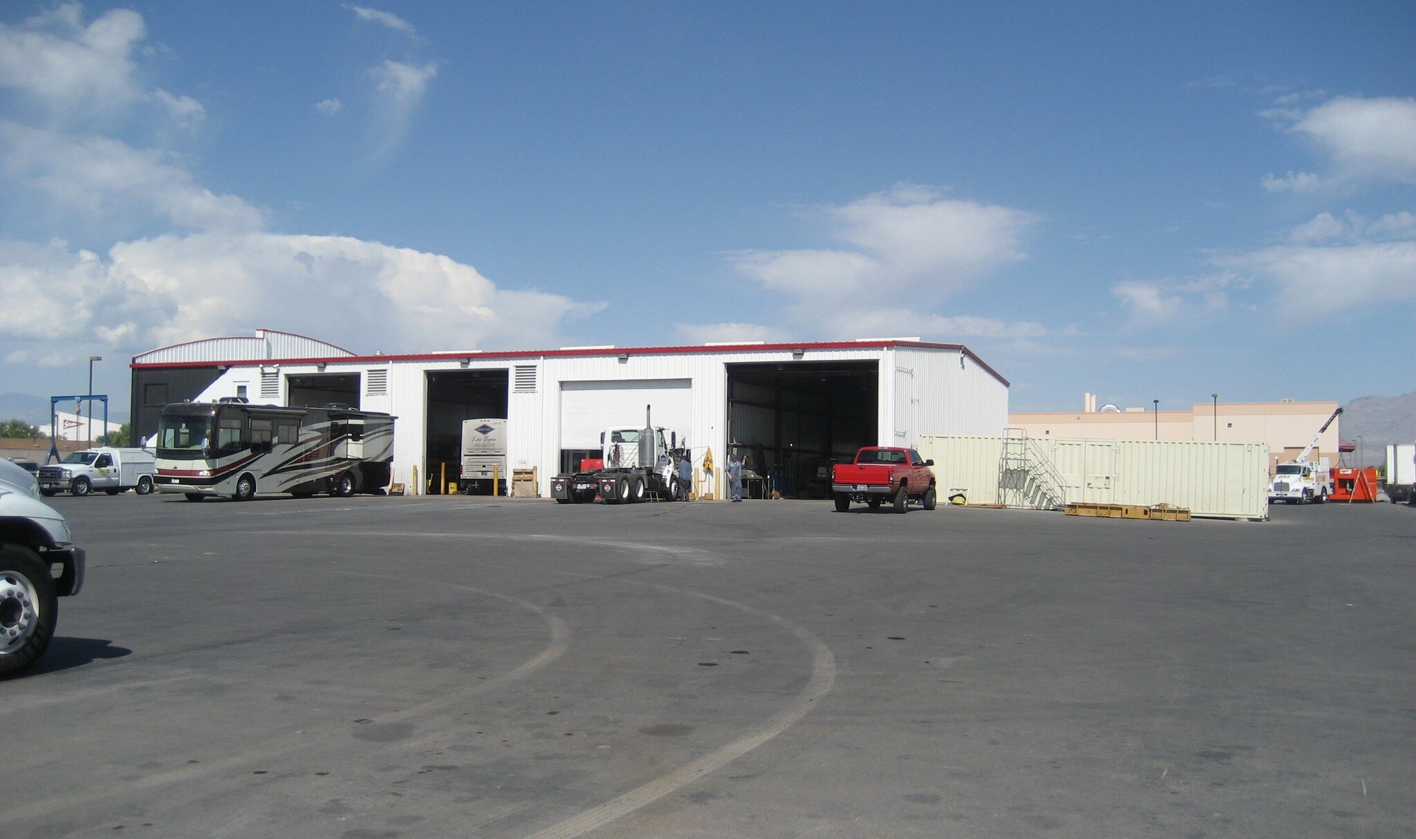 4610 Vandenberg Dr, North Las Vegas, NV à louer Photo du bâtiment- Image 1 de 11