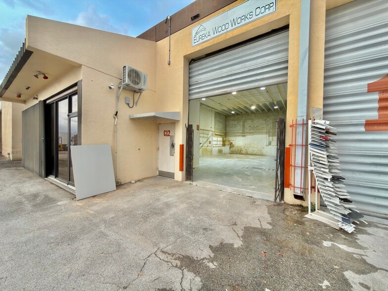 10780 SW 190th St, Cutler Bay, FL for lease - Building Photo - Image 2 of 10