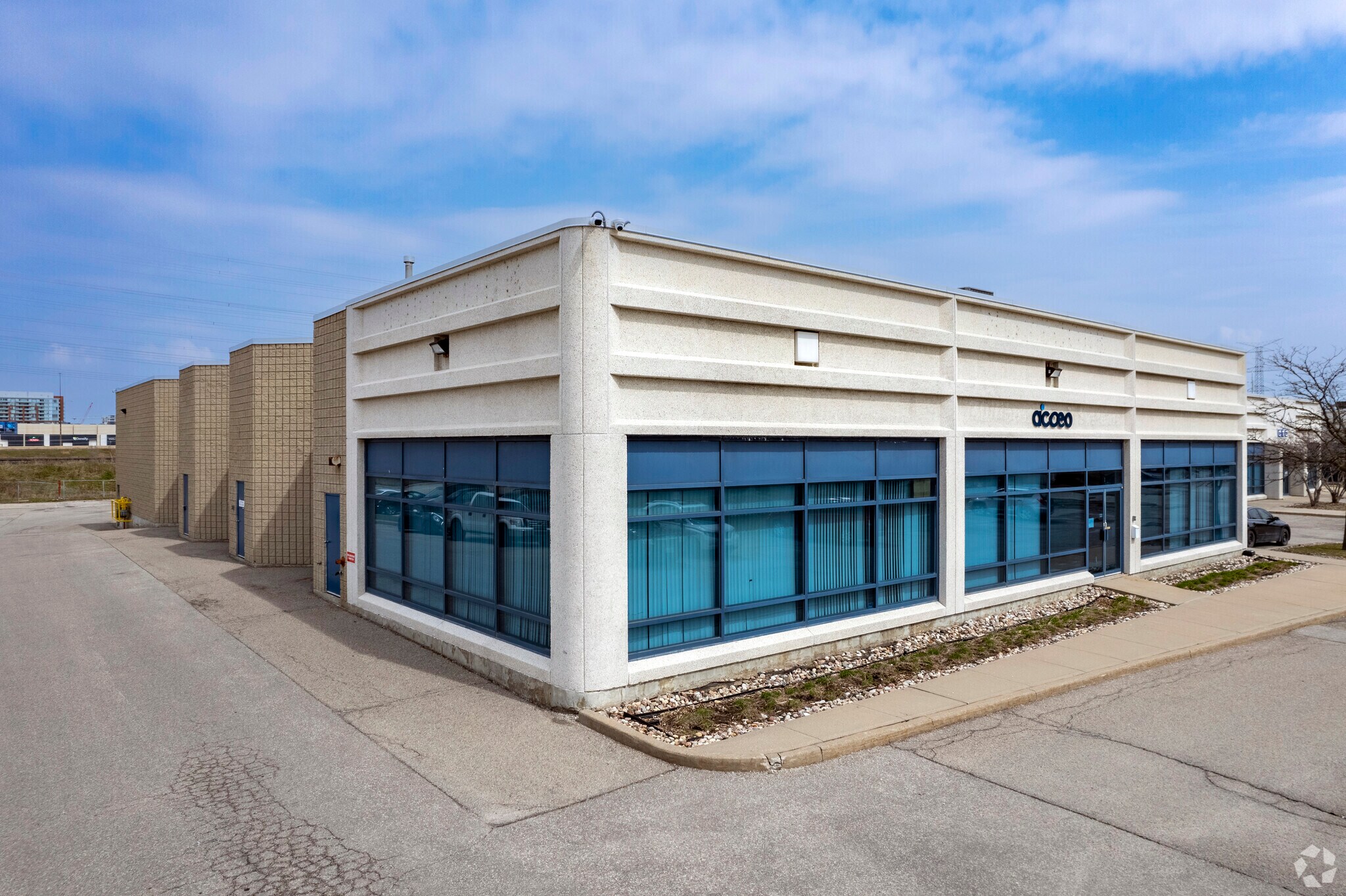 80 Citizen Ct, Markham, ON à vendre Photo principale- Image 1 de 1