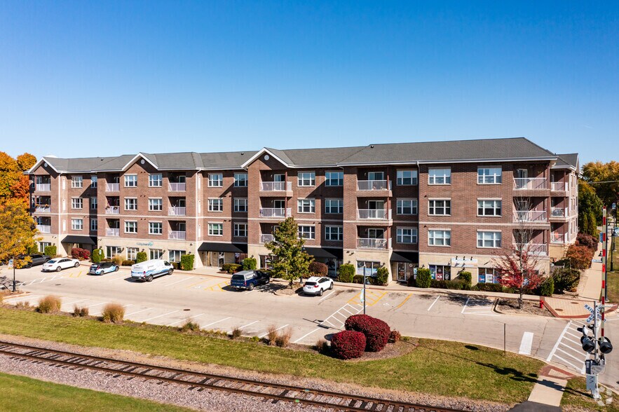 15-85 N Woodbury St, South Elgin, IL à vendre - Photo principale - Image 1 de 1