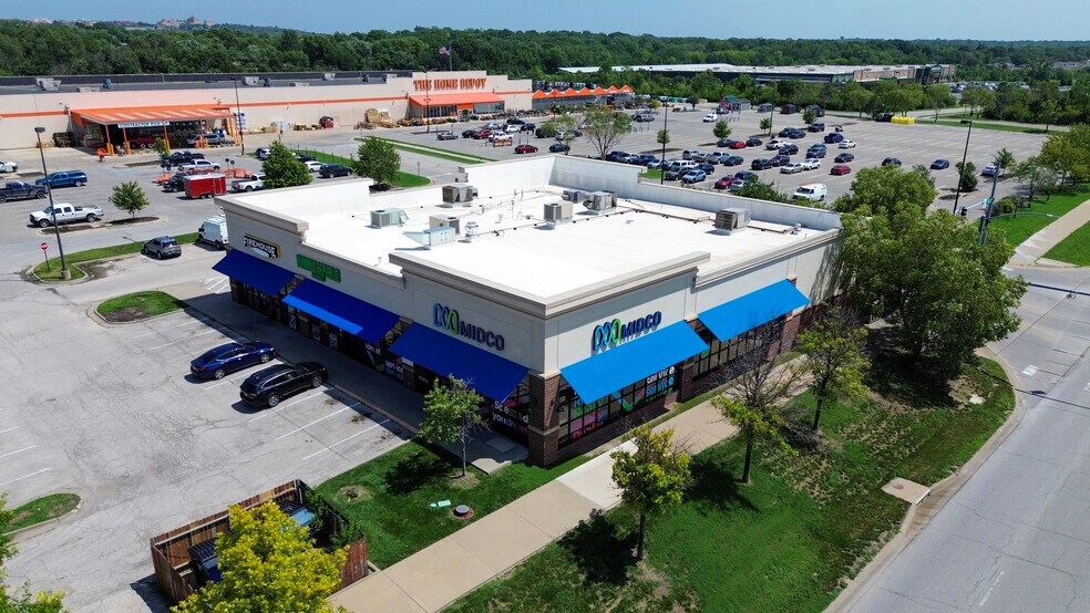 1910-2040 W 31st St, Lawrence, KS à louer - Photo du bâtiment - Image 3 de 14