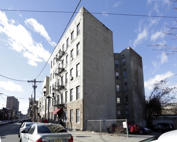 6119 Park Ave, West New York, NJ for sale - Primary Photo - Image 1 of 2