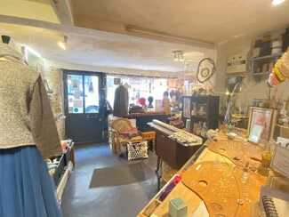 More details for 12 Rue Trousseau, Paris - Retail for Sale
