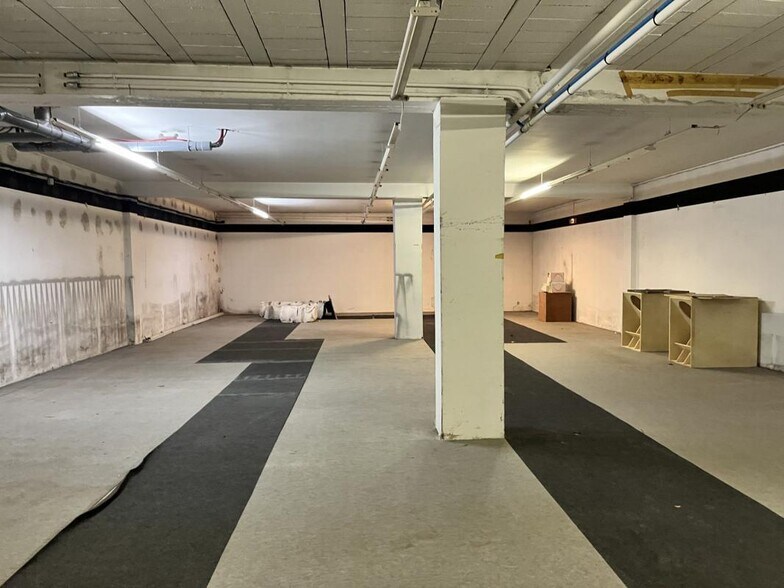 Industrial in Langon for lease - Interior Photo - Image 3 of 4