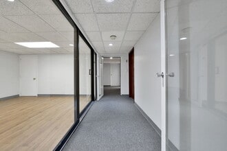 995 S High St, Columbus, OH à vendre Photo intérieure- Image 2 de 15