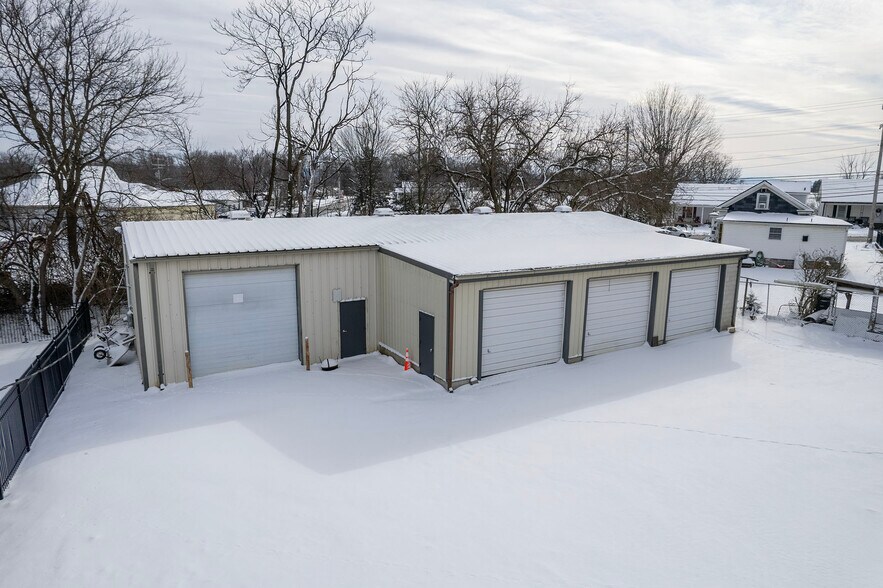 12 A Cattlemans Ln, Berryville, VA à louer - Photo du bâtiment - Image 2 de 24