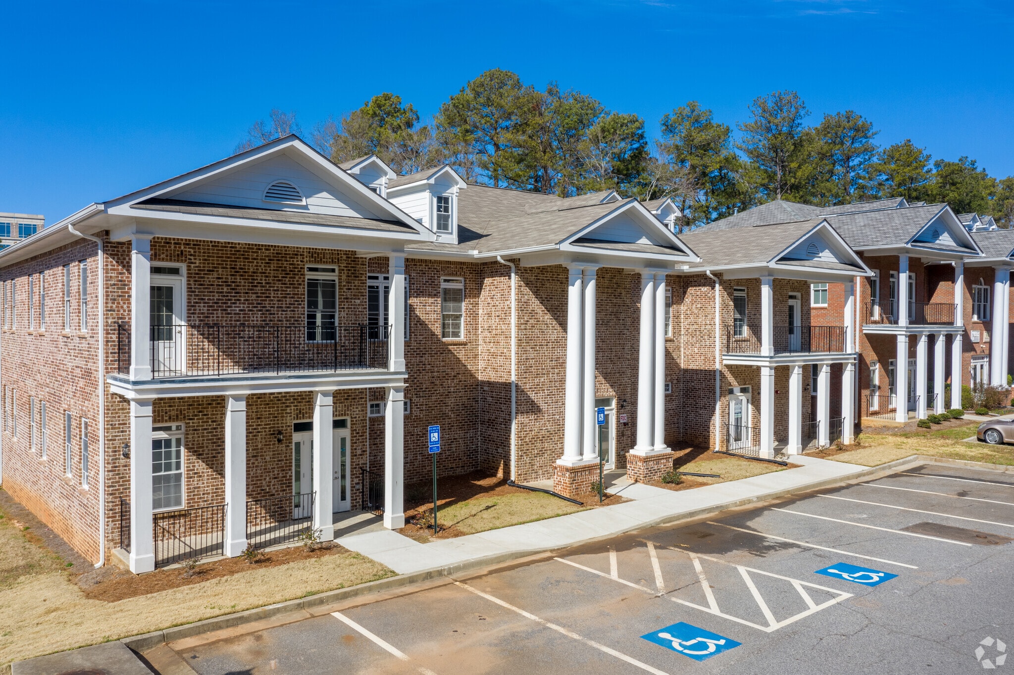 11500 Atlantis Pl, Alpharetta, GA for lease Primary Photo- Image 1 of 16