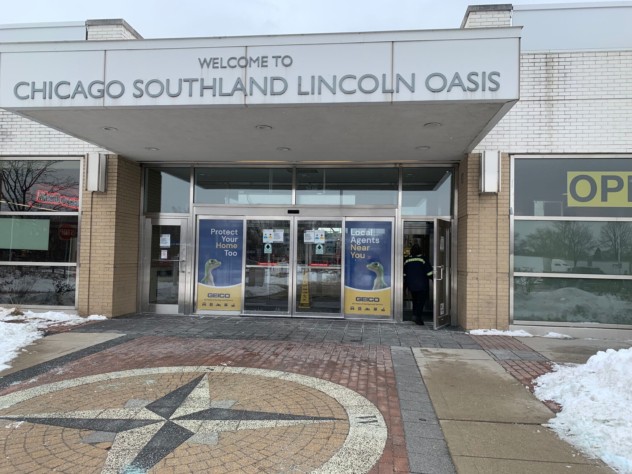 700 E Tri-State Toll Rd, South Holland, IL à louer Photo du bâtiment- Image 1 de 10