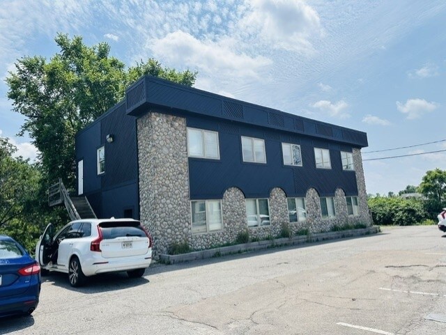 5949 Steubenville Pike, Mc Kees Rocks, PA à louer - Photo du bâtiment - Image 3 de 12