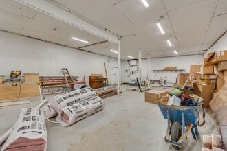 560 W Main St, Abingdon, VA for lease Interior Photo- Image 2 of 4