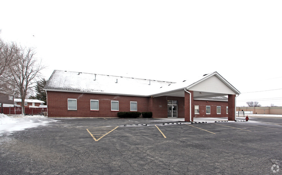 901 Route 34, Plano, IL for sale - Building Photo - Image 2 of 11