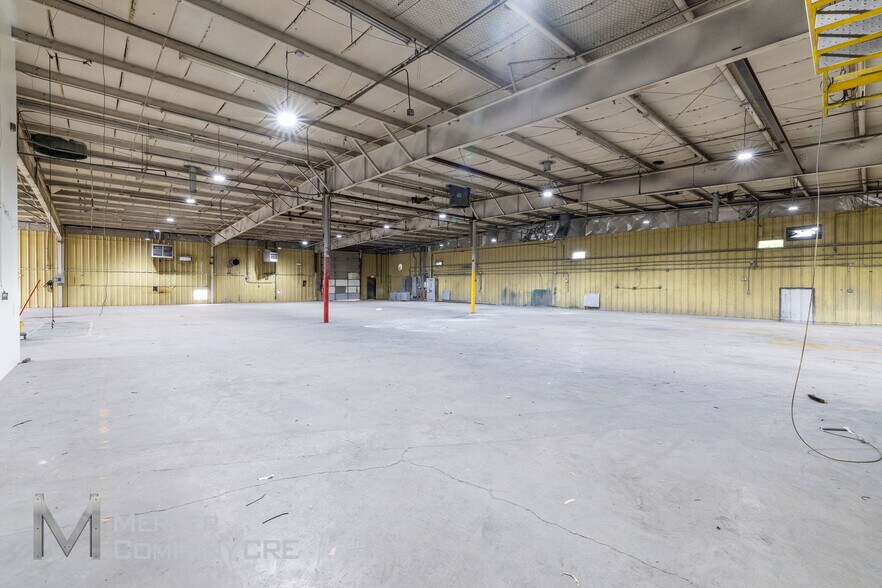 400 Glade Ave, Oklahoma City, OK for sale - Interior Photo - Image 3 of 32