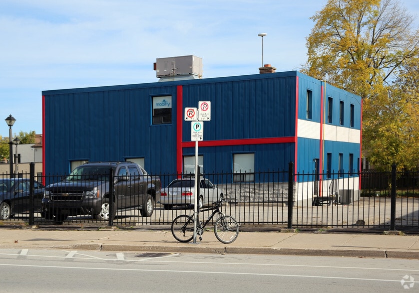 4786 Queen St, Niagara Falls, ON for lease - Building Photo - Image 3 of 8