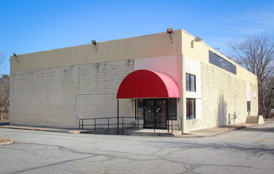 806 Route 17 N, Ramsey, NJ à louer - Photo du bâtiment - Image 1 de 12