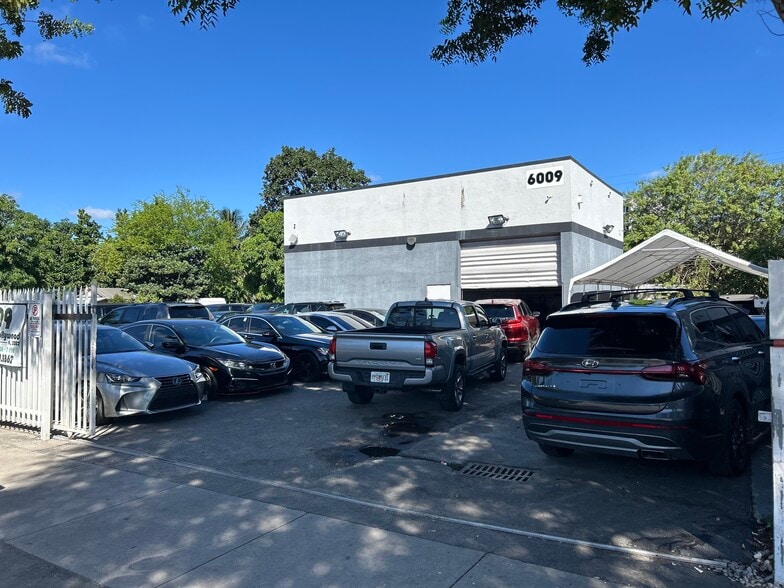 6009 Dawson St, Hollywood, FL for lease - Building Photo - Image 2 of 18