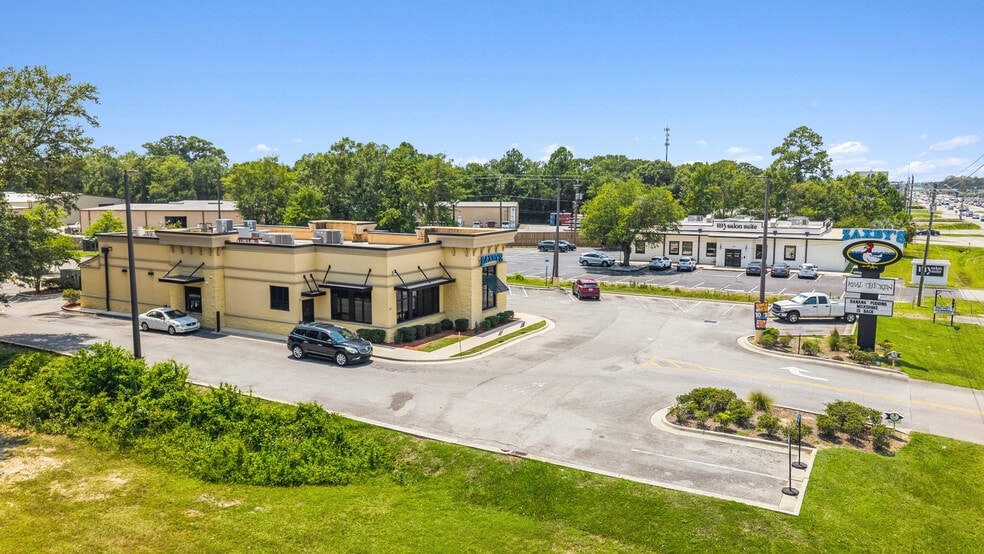 121 E Nine Mile Rd, Pensacola, FL for sale - Building Photo - Image 2 of 4