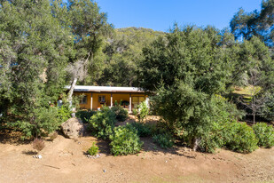 118 W Carlisle Rd, Westlake Village CA - Owner Financed Property