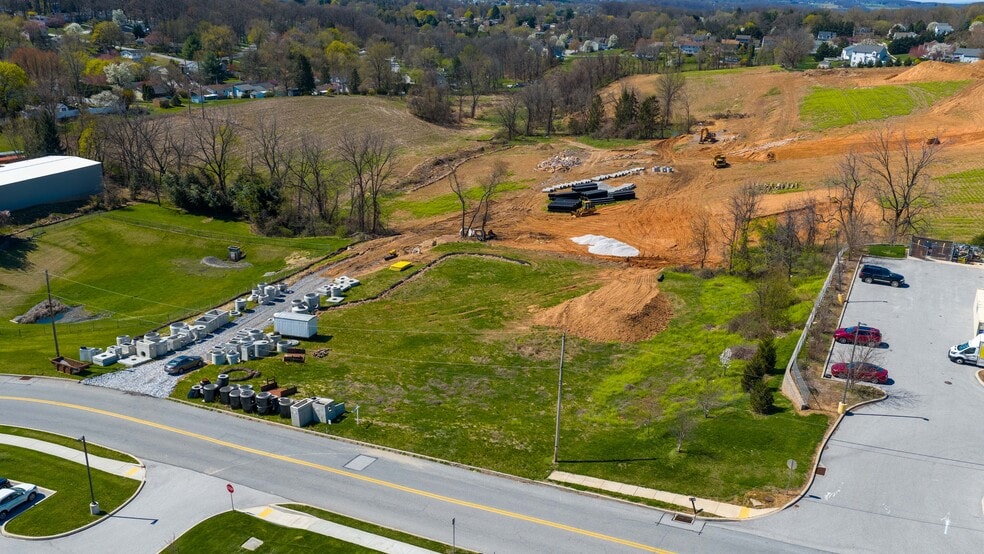 Lot 93 Course Road, York, PA à vendre - Photo du bâtiment - Image 2 de 8