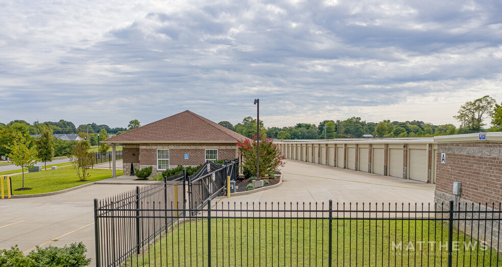 121 Business Park Dr, White House, TN à vendre - Photo du bâtiment - Image 1 de 1