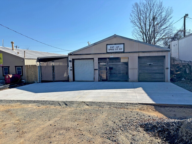 3819 Louisiana Ave, Charlotte, NC à vendre - Photo du bâtiment - Image 3 de 10