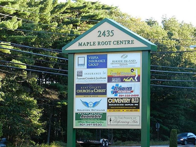 2435 Nooseneck Hill Rd, Coventry, RI à louer - Photo du bâtiment - Image 2 de 20