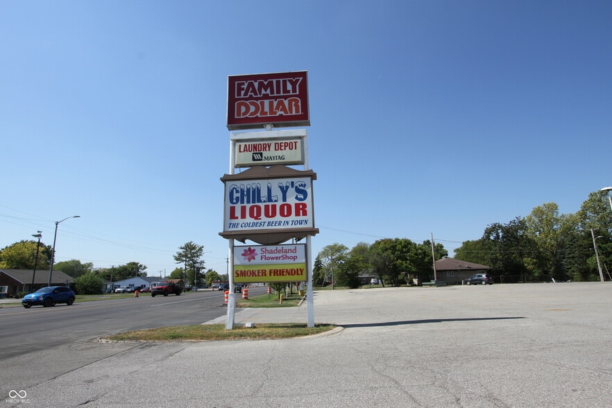 1244 W Main St, Greenfield, IN for sale - Building Photo - Image 2 of 8