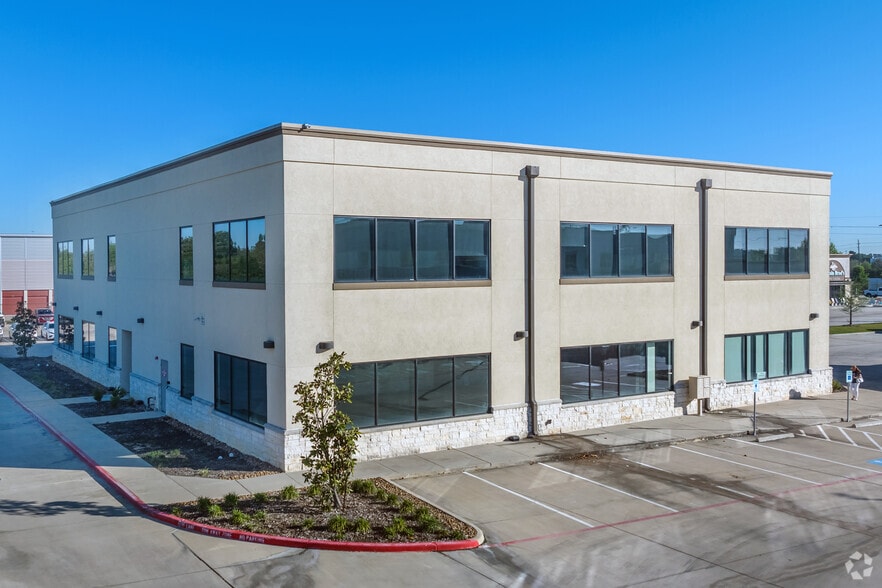 24445 Tomball Pkwy, Tomball, TX à louer - Photo du bâtiment - Image 2 de 4