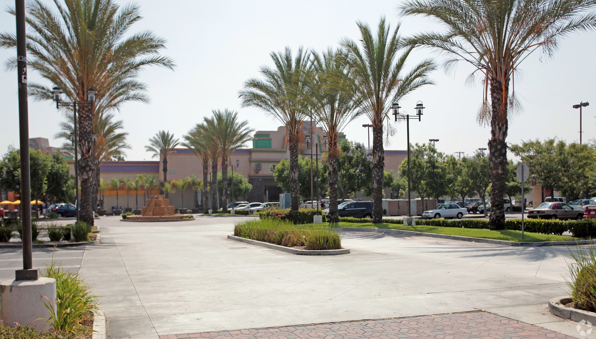 5964-5994 Pacific Blvd, Huntington Park, CA for lease Primary Photo- Image 1 of 10