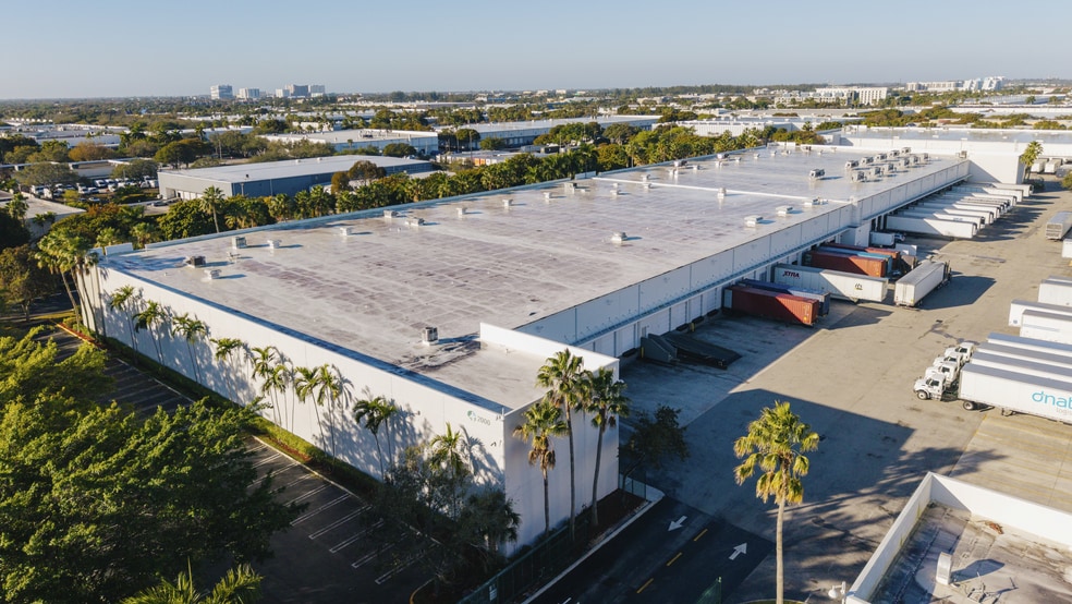 1904 NW 97th Ave, Doral, FL for lease - Building Photo - Image 3 of 10