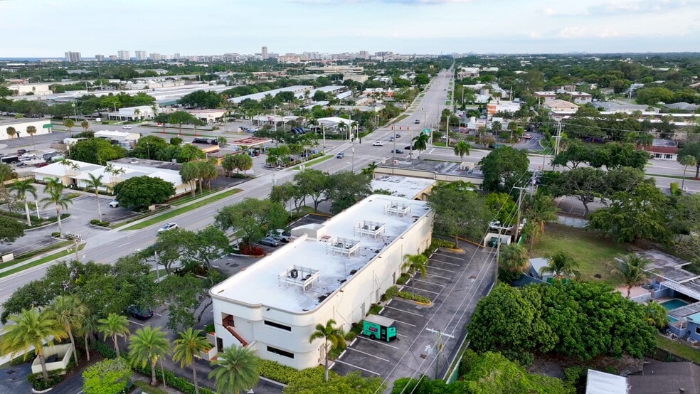 2061 NW 2nd Ave, Boca Raton, FL for lease - Commercial Listing Video - Image 2 of 31