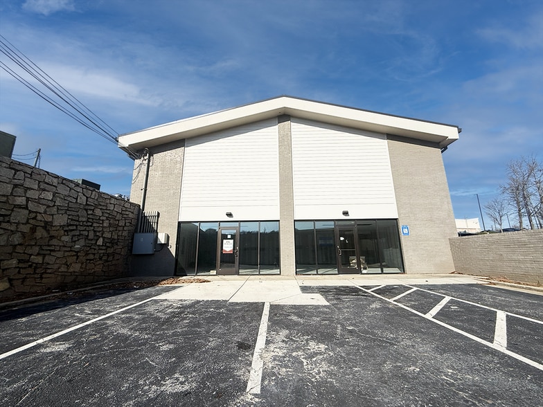 4339-4351 Hugh Howell Rd, Tucker, GA à louer - Photo du bâtiment - Image 2 de 5