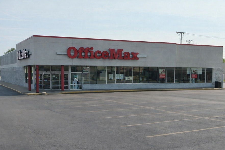 845 W Alexis Rd, Toledo, OH for sale - Building Photo - Image 2 of 7