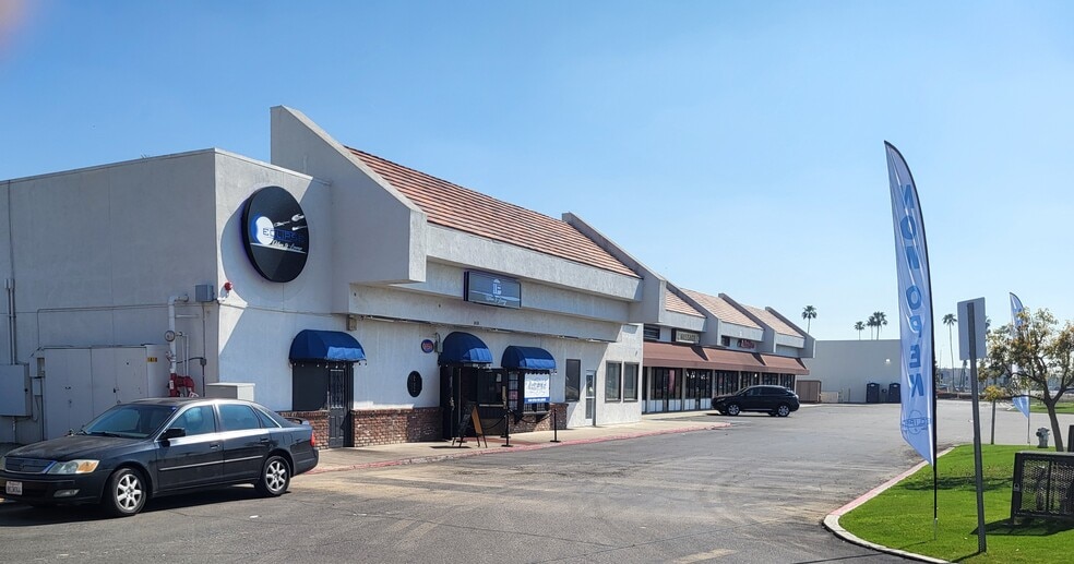 1410 Wible Rd, Bakersfield, CA for sale - Building Photo - Image 2 of 10