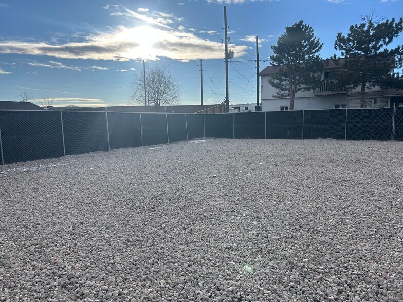 2690 W Union Ave, Englewood, CO à louer - Photo du bâtiment - Image 3 de 8