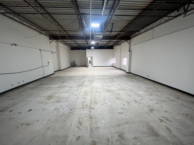 4239-4276 Centergate St, San Antonio, TX à louer - Photo du bâtiment - Image 2 de 8