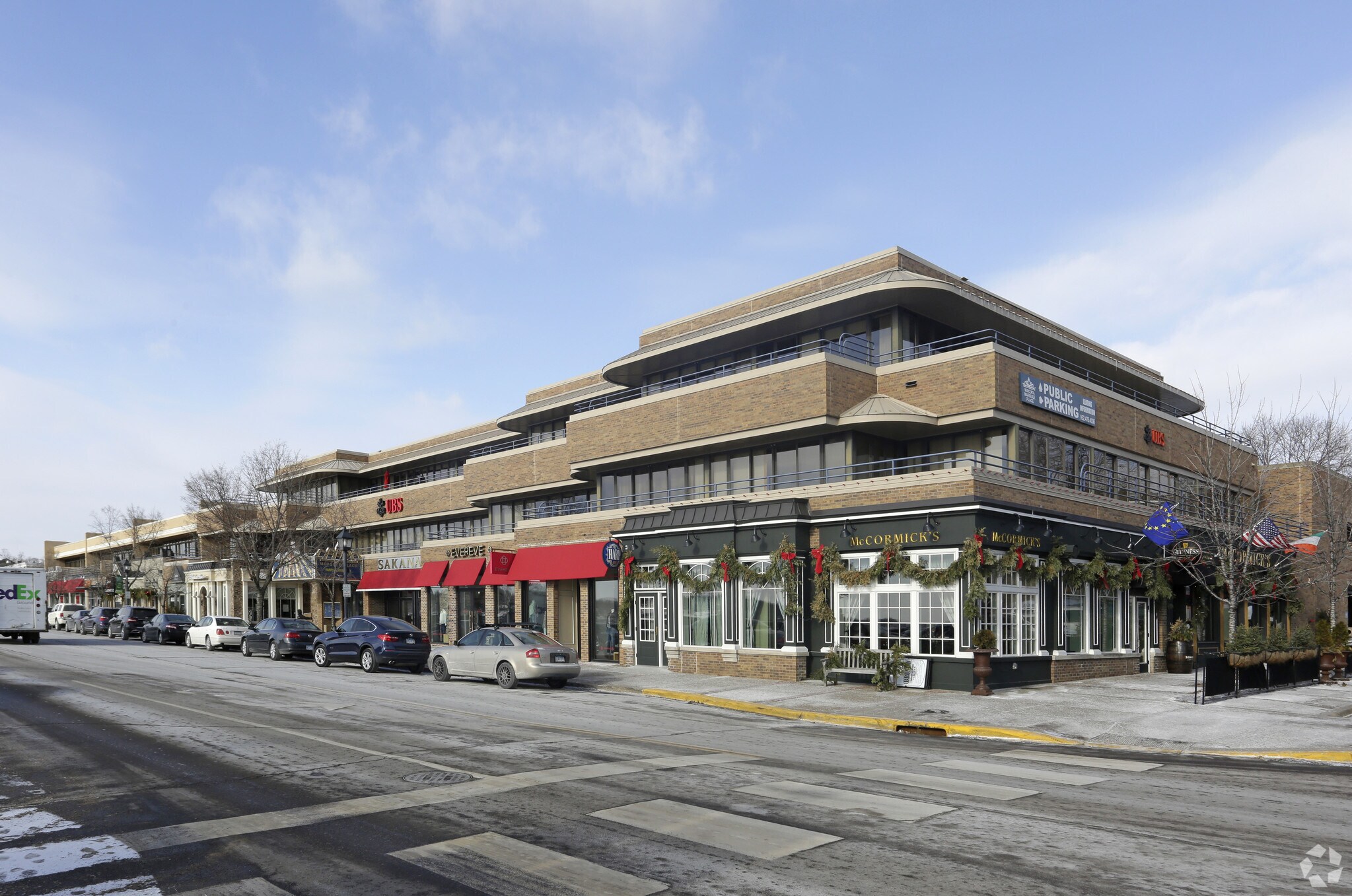 611-684 Lake St E, Wayzata, MN à louer Photo principale- Image 1 de 6